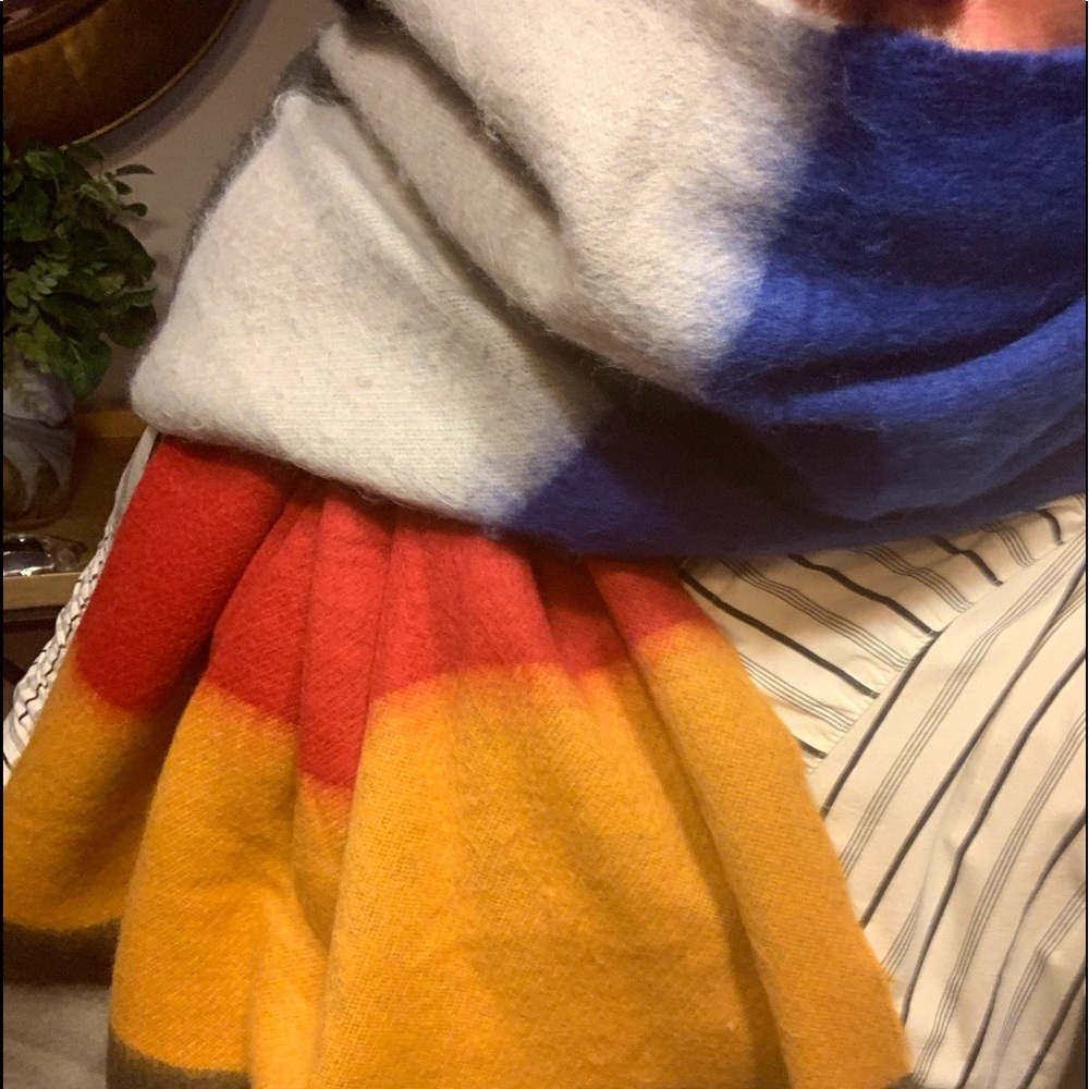 Beautiful Large Color-Block Fuzzy Scarf. - image 1